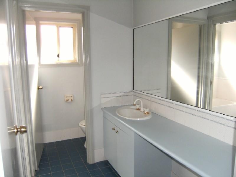 24 Grangewood Drive, Dubbo NSW 2830