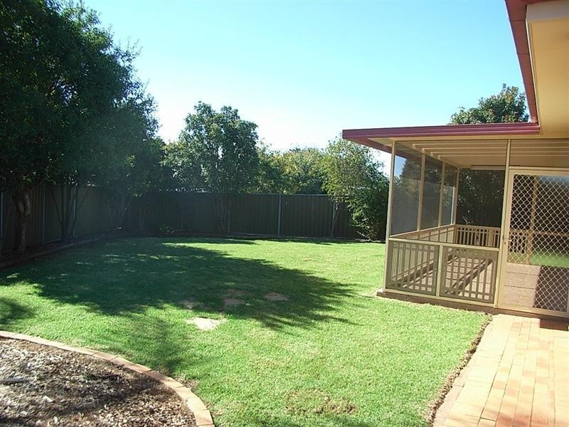 8 Newlands Place, Dubbo NSW 2830