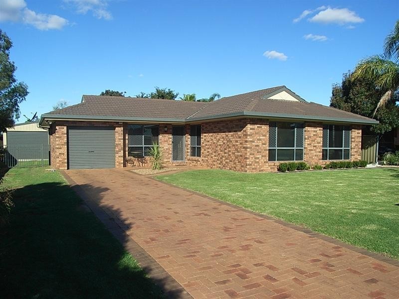 17 Eden Park Avenue, Dubbo NSW 2830