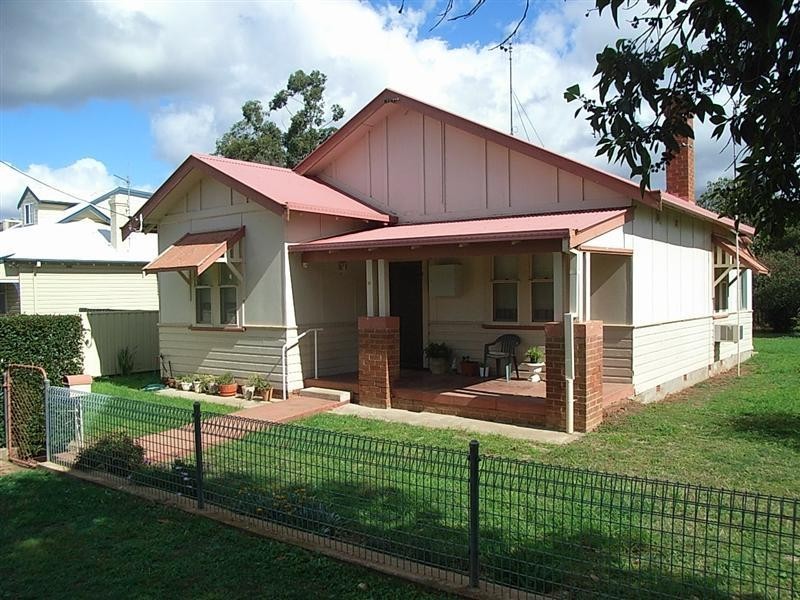 11 Allison Street, Dubbo NSW 2830