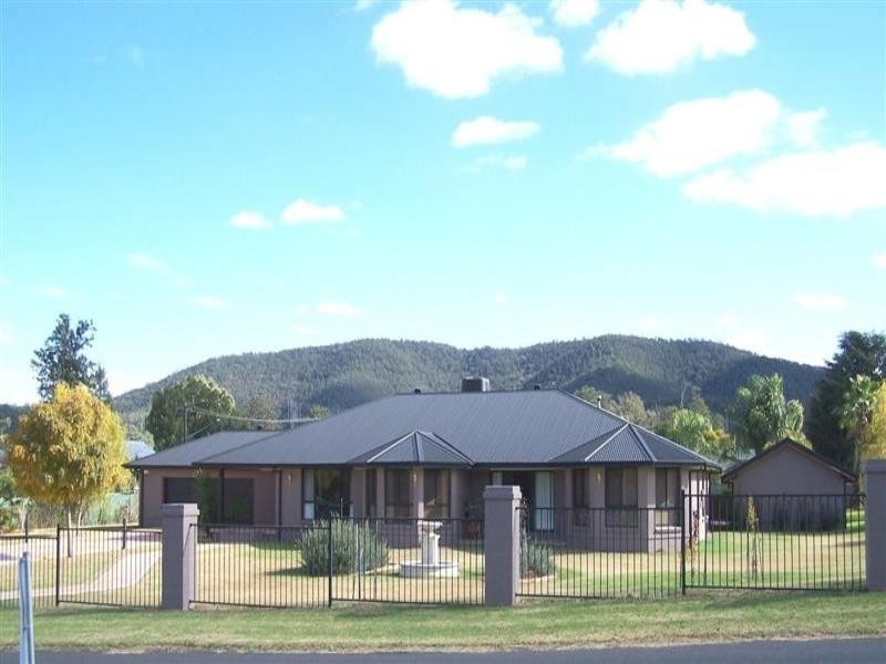 1A Herbert Street, Wellington NSW 2820