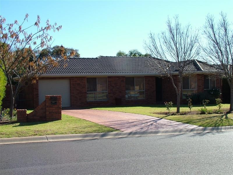 31 Websdale Drive, Dubbo NSW 2830