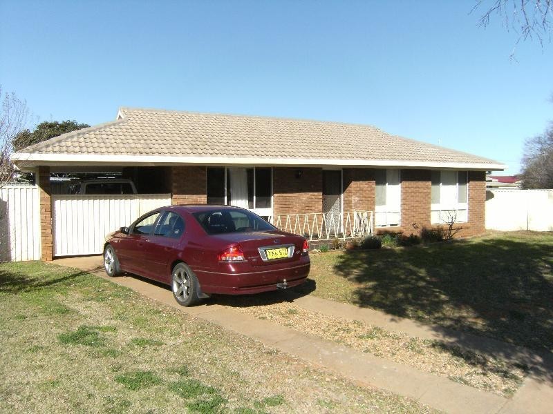 5 Nona Place, Dubbo NSW 2830