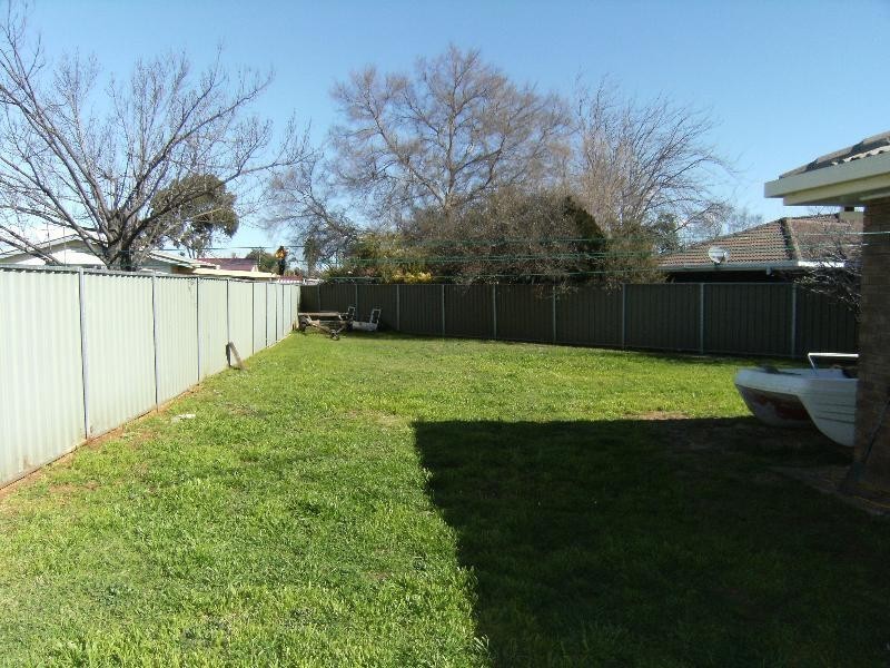 5 Nona Place, Dubbo NSW 2830