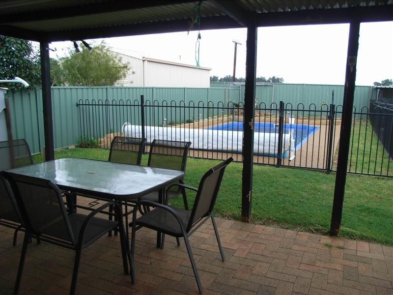 55 Meadowbank Drive, Dubbo NSW 2830