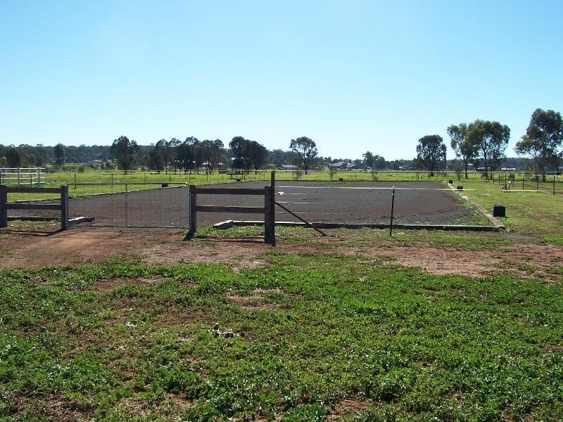 51 Torryburn Way, Dubbo NSW 2830