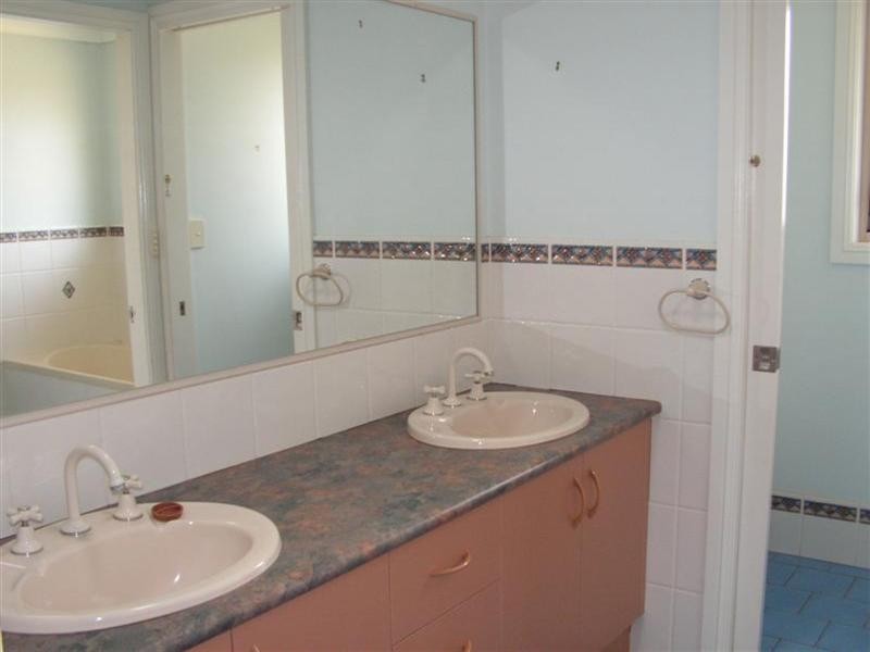 9 Boree Drive, Dubbo NSW 2830