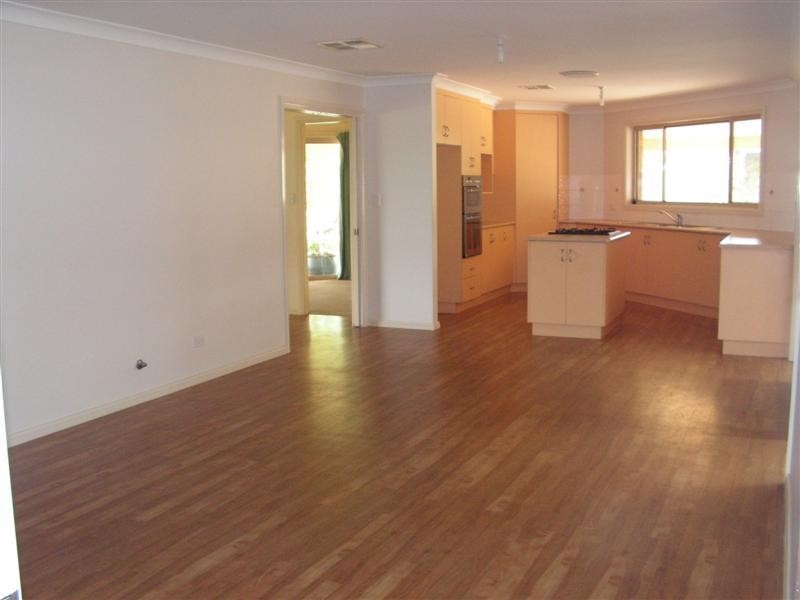 9 Boree Drive, Dubbo NSW 2830