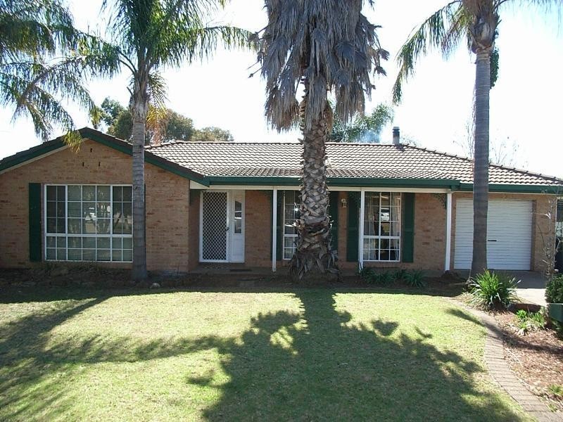 11 Jacqueline Drive, Dubbo NSW 2830