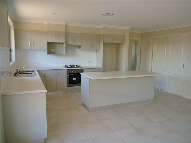 20 Holmwood Drive, Dubbo NSW 2830