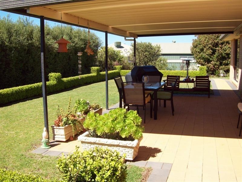 14 Robina Crescent, Dubbo NSW 2830