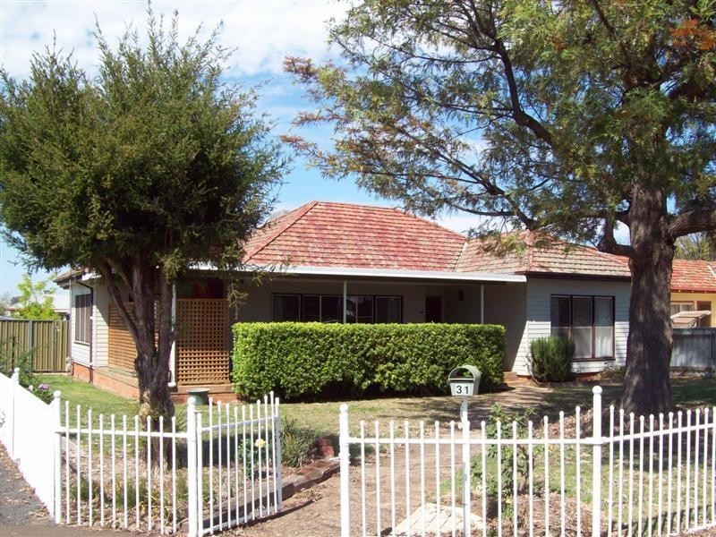 31 Hutchins Avenue, Dubbo NSW 2830