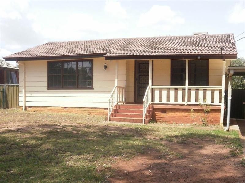 11 Aldrin Place, Dubbo NSW 2830