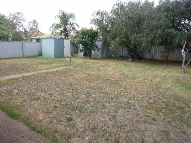 11 Aldrin Place, Dubbo NSW 2830