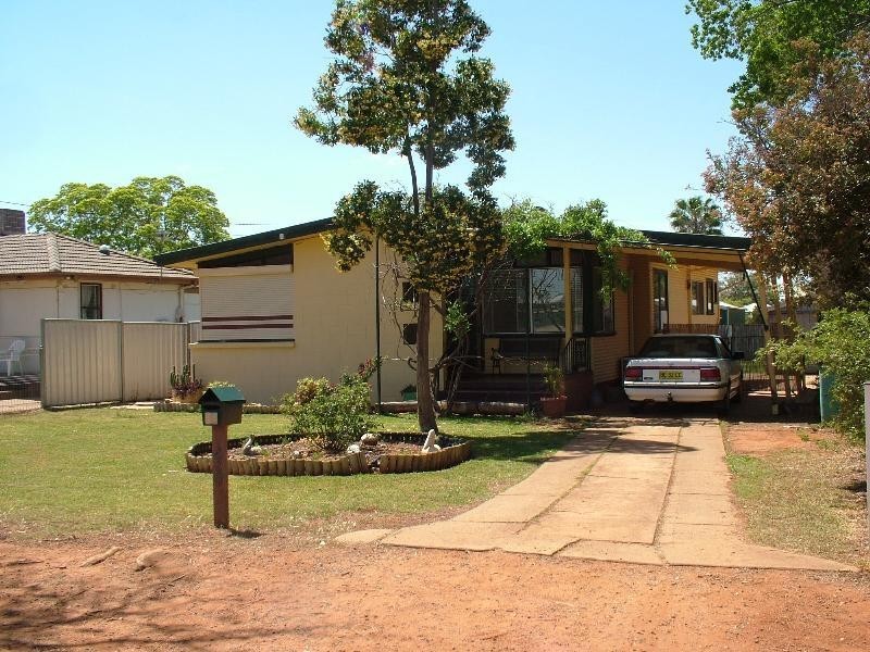 44 Alcheringa Street, Dubbo NSW 2830