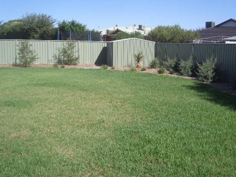 3 Peel Place, Dubbo NSW 2830