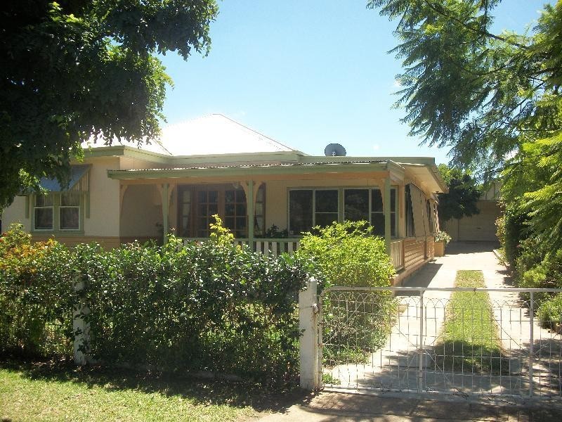 10 Ronald Street, Dubbo NSW 2830