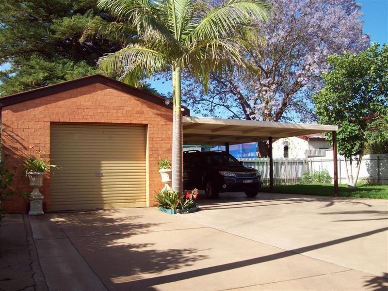 14 Hutchins Avenue, Dubbo NSW 2830