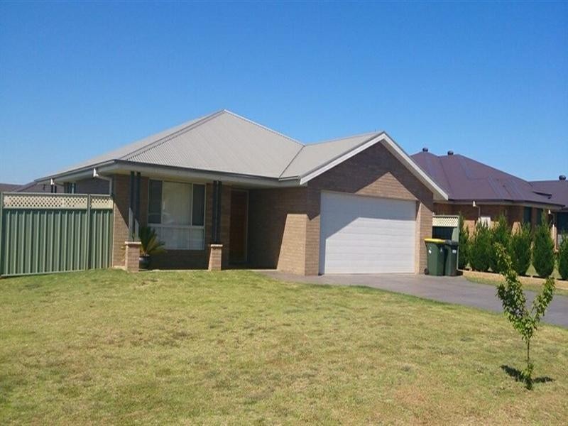 3 Ritz Place, Dubbo NSW 2830