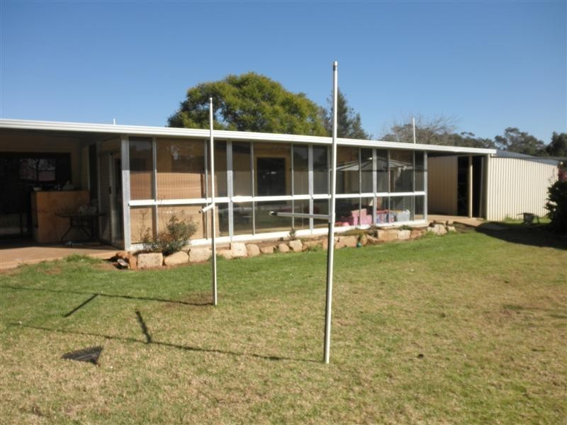 16 Railway Street, Wongarbon NSW 2831