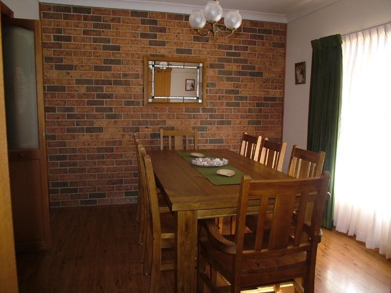 16 Mackay Drive, Dubbo NSW 2830