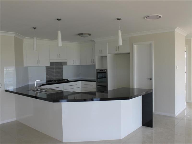 31 Holmwood Drive, Dubbo NSW 2830