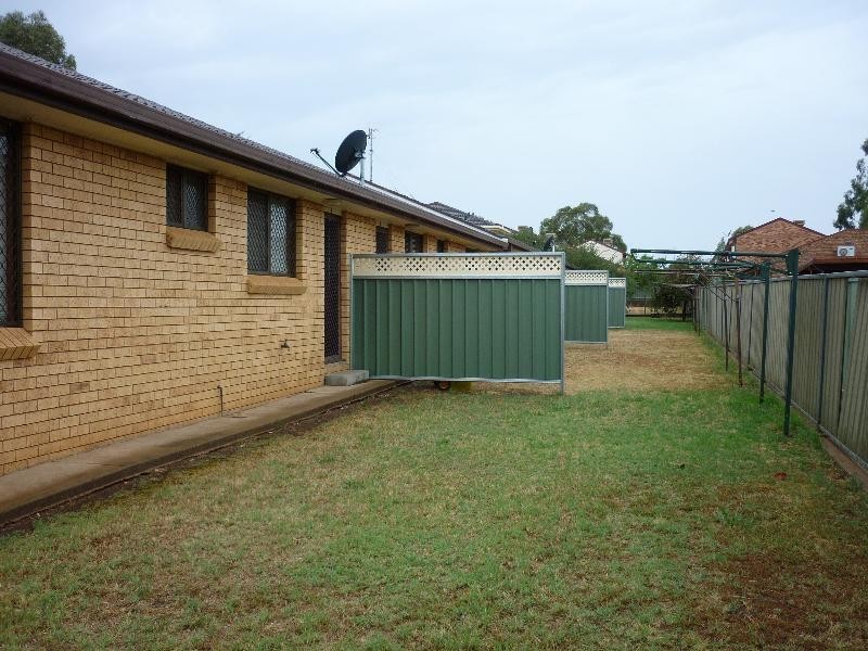 Units 1-4/3 Forrest Crescent, Dubbo NSW 2830
