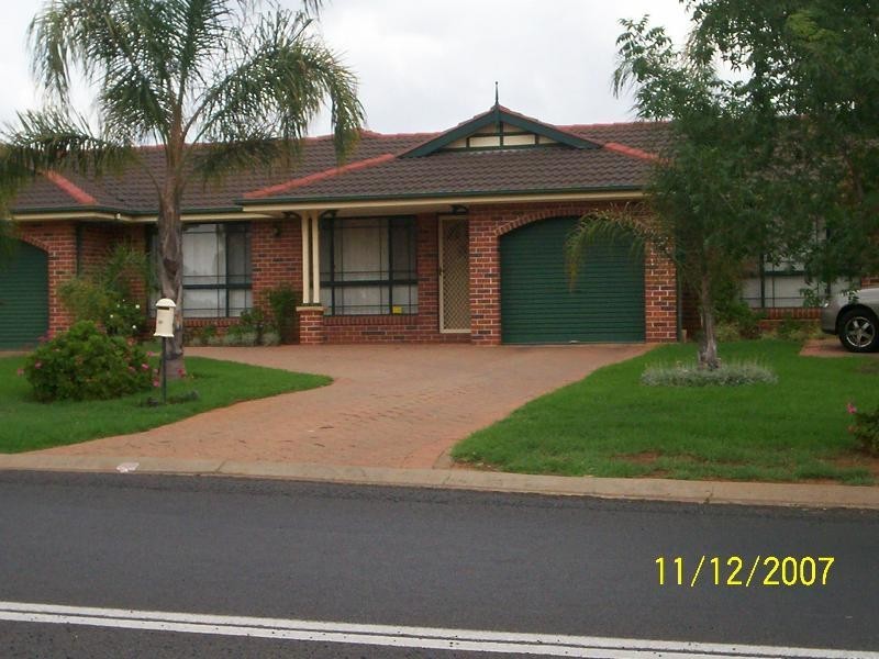 105 Websdale Drive, Dubbo NSW 2830