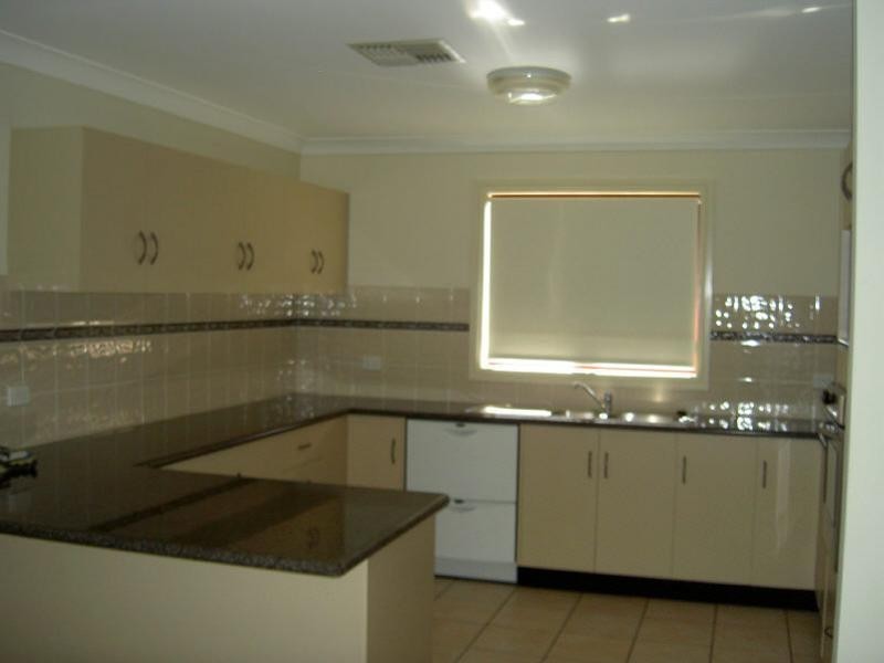 4 Alder Place, Dubbo NSW 2830