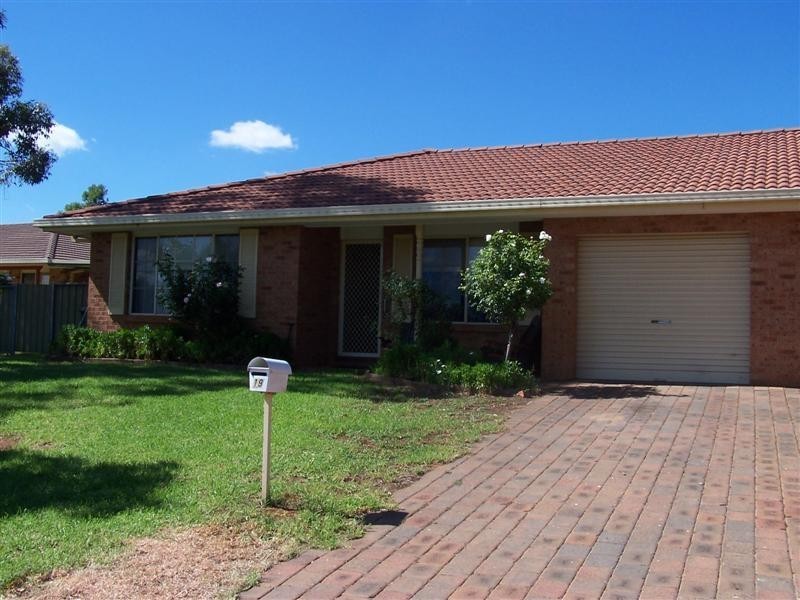 19 Jack William Drive, Dubbo NSW 2830