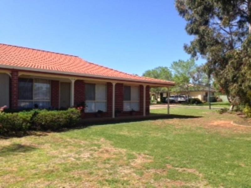 14B Lincoln Parkway, Dubbo NSW 2830