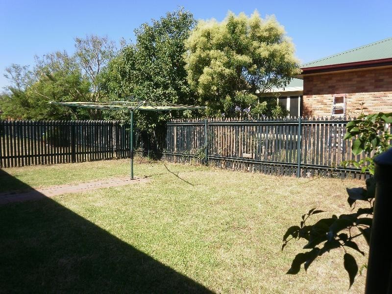 14B Lincoln Parkway, Dubbo NSW 2830