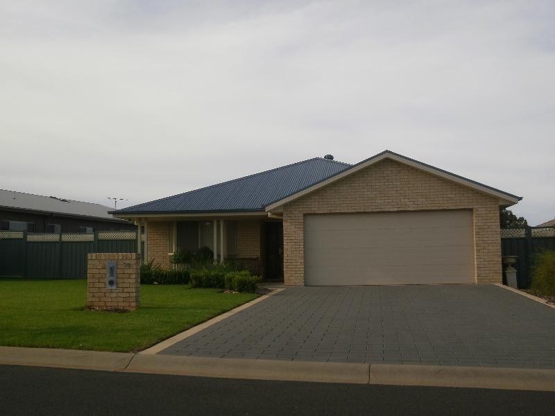20 Carnegie Avenue, Dubbo NSW 2830