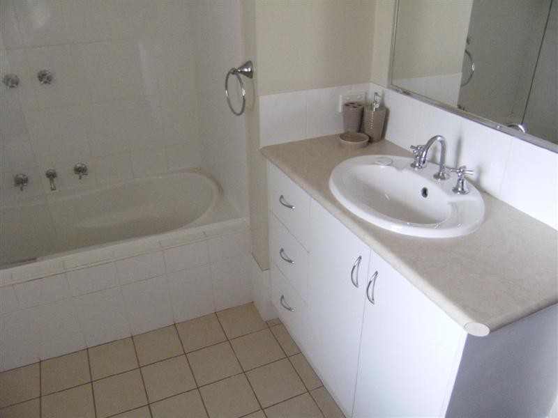 17 Lovett Avenue, Dubbo NSW 2830