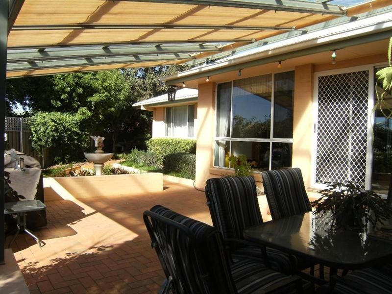 10 Poidevin Place, Dubbo NSW 2830