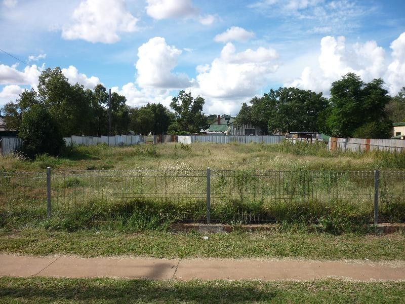 129 Caswell Street, Peak Hill NSW 2869