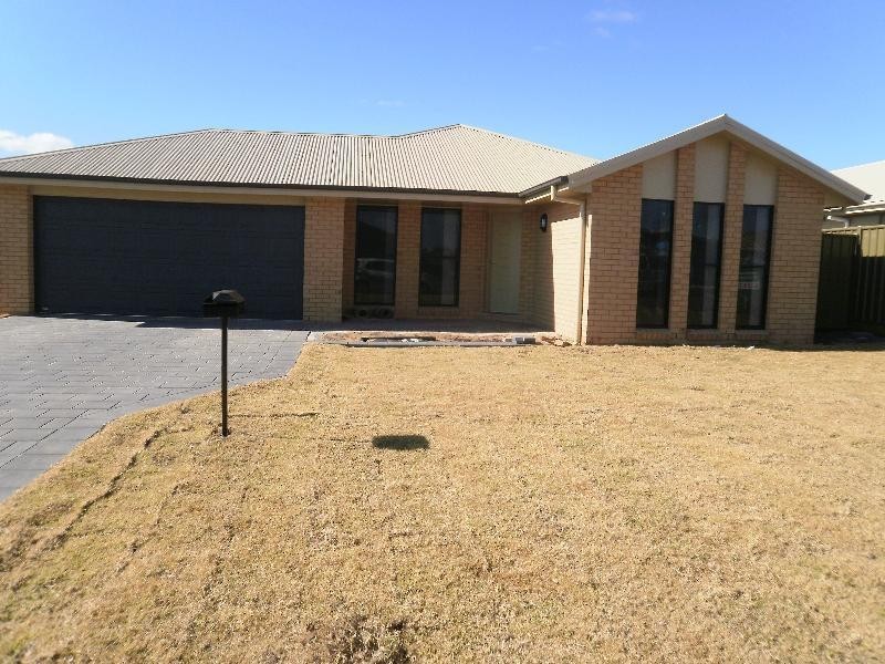 10 Thornett Avenue, Dubbo NSW 2830