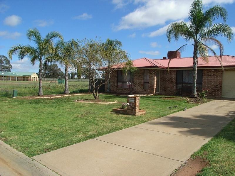 23 sunset Way, Dubbo NSW 2830