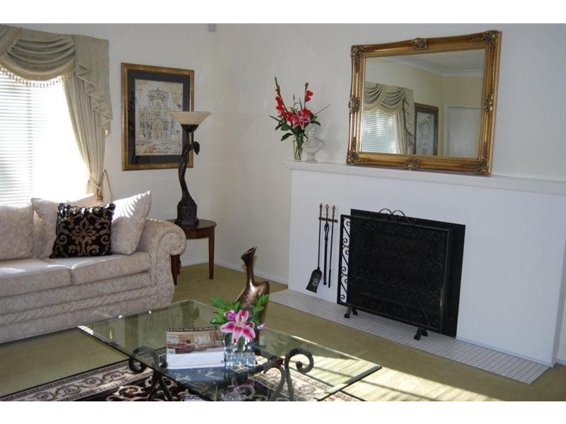 32 Stonehaven Avenue, Dubbo NSW 2830