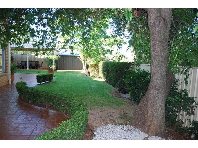32 Stonehaven Avenue, Dubbo NSW 2830