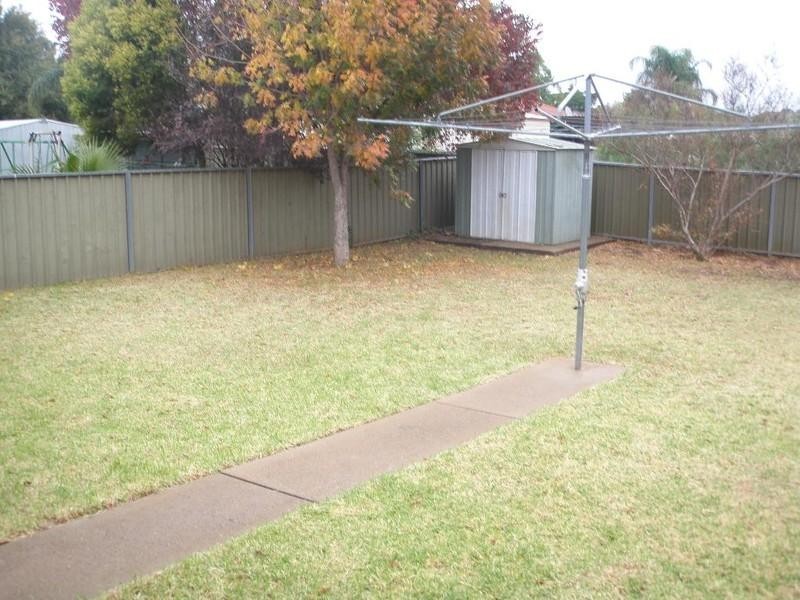 11 Pegasus Place, Dubbo NSW 2830