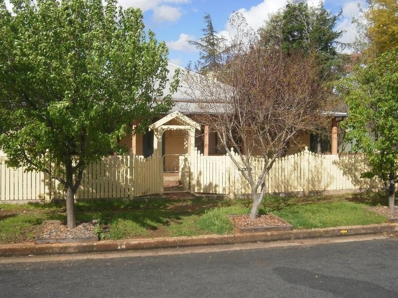 14 Hopetoun Street, Dubbo NSW 2830