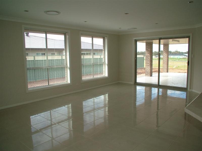 3 Merion Way, Dubbo NSW 2830