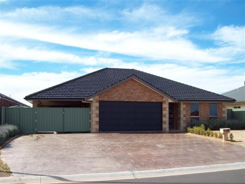 8 Peel Place, Dubbo NSW 2830