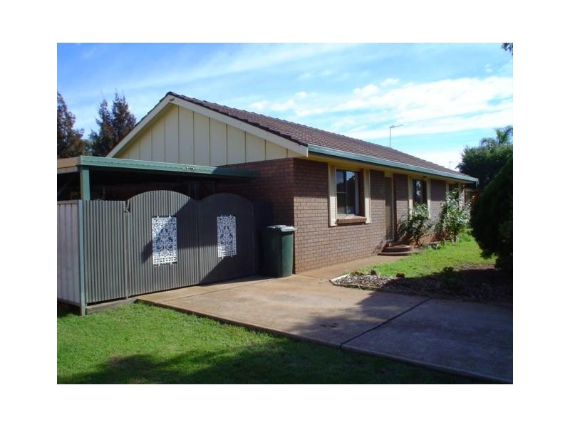 52 Chifley Drive, Dubbo NSW 2830