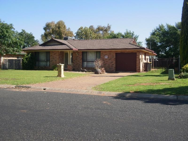 31 Jacqueline Drive, Dubbo NSW 2830