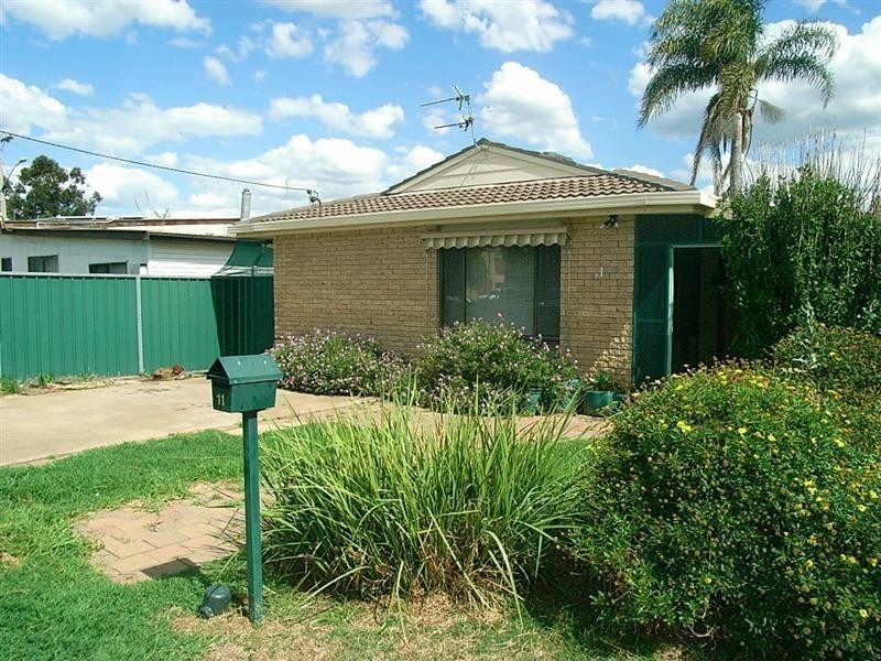 11 Muller Street, Dubbo NSW 2830