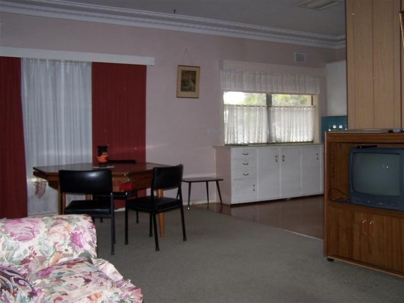 11 Arthur Street, Dubbo NSW 2830