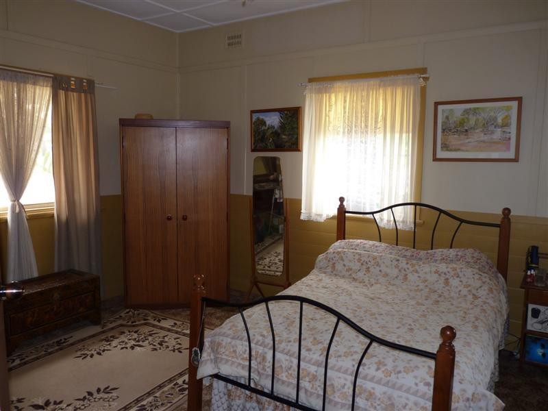 103 Fourth Avenue, Narromine NSW 2821