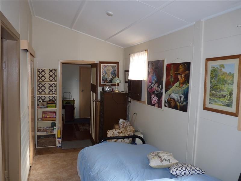 103 Fourth Avenue, Narromine NSW 2821